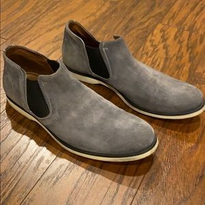 John Varvatos gray chukkas